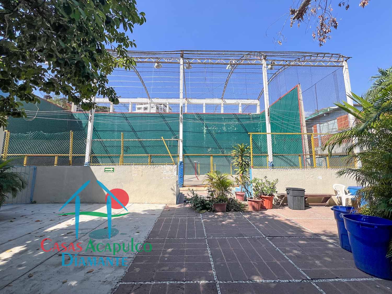 Centro Escolar La Paz sección secundaria - Patio 2